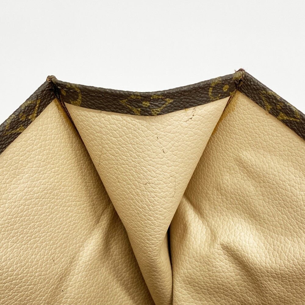 LOUIS VUITTON Brown Monogram Tote Bag - Picture 10 of 11